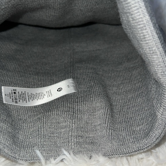 Lululemon Warm Revelations Beanie Color Rhino Grey / Highlighter Yellow OS NWT main image 4